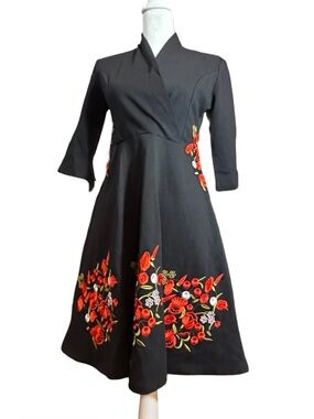 LAI MENG FIVE CATS Black Embroidered Floral Maxi Dress, S NWT